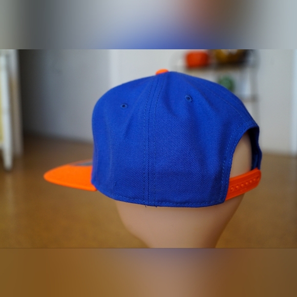 Wu Tang New York Knicks Snapback Hat - Picture 4 of 4